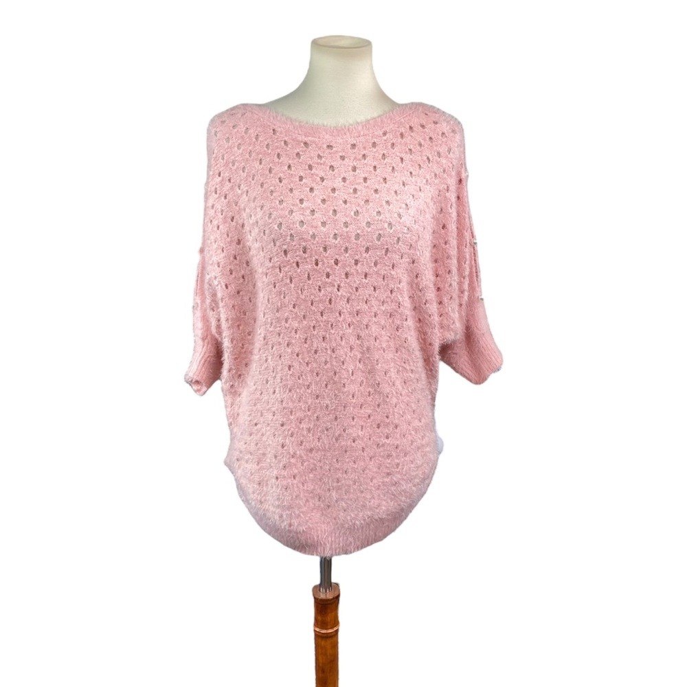 Woman’s Lauren Michelle pink soft open knit sweater size S